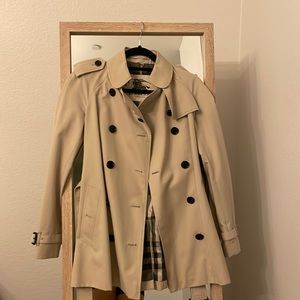 WORN 3 times Burberry (USA 2, UK 4) super chiq trench coat